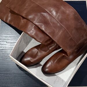 Elegant Brown Leather Women's Boots